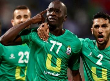 الوحدات يتغلب على معان 2-1 في مباراة مثيرة للجدل بالدوري الأردني