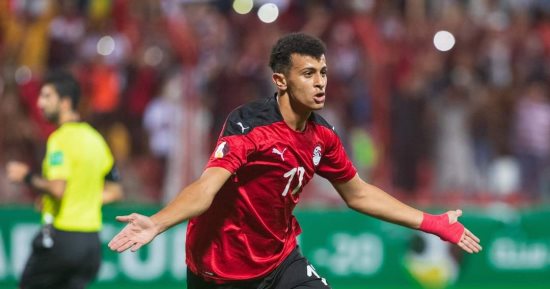 يواصل”الأهلي  جهود فى التعاقد مع  عمر الساعي ويرفض الانسحاب من صفقة