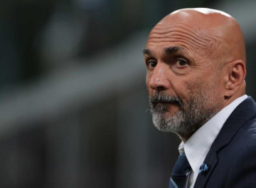 حل مشكلة دفاع منتخب إيطاليا